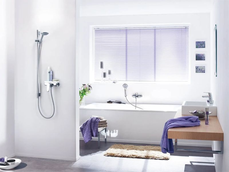 Полиця настінна GROHE EUROSTYLE COSMOPOLITAN 18349L02 212мм прямокутна пластикова біла 18349L02 фото