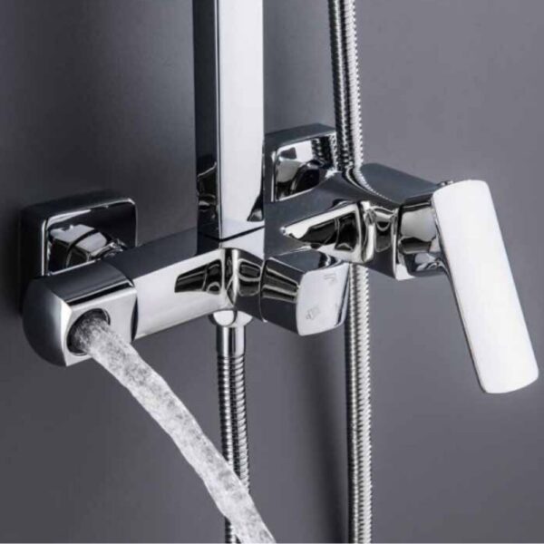 Душевая система для кабины Qtap Capricorn на три потребителя (с изливом) 53103KNC Chrome Душова система для кабіни Qtap Capricorn на три споживачі (з виливом) 53103KNC Chrome