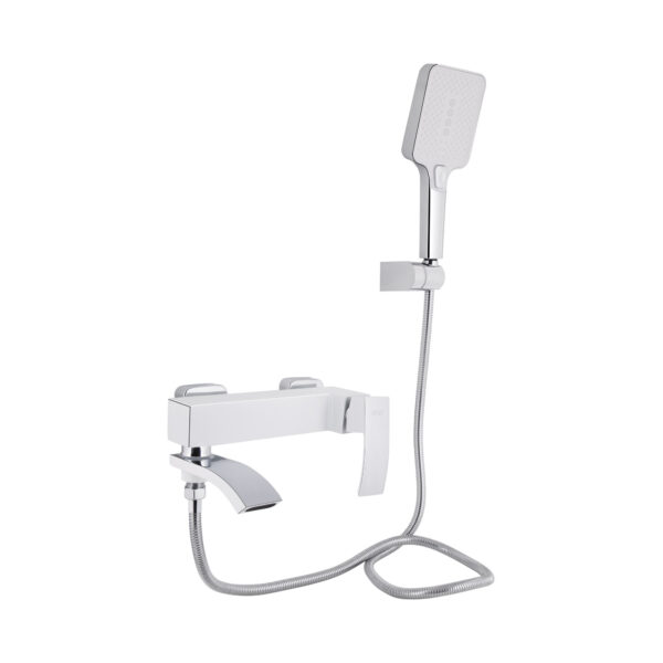Змішувач для ванни Qtap Swan Cascada з поворотним виливом (з душовим гарнітуром) QTSWA260CRW45569 Chrome/White Змішувач для ванни Qtap Swan Cascada з поворотним виливом (з душовим гарнітуром) QTSWA260CRW45569 Chrome/White