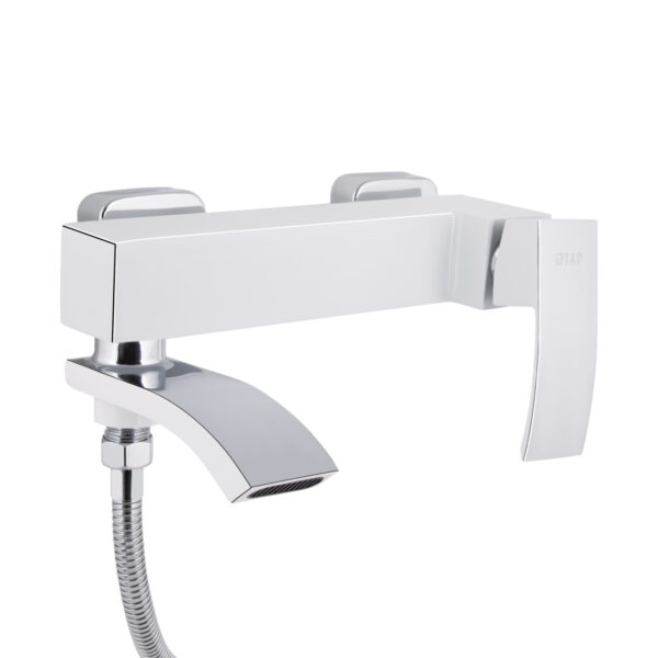 Змішувач для ванни Qtap Swan Cascada з поворотним виливом (з душовим гарнітуром) QTSWA260CRW45569 Chrome/White Змішувач для ванни Qtap Swan Cascada з поворотним виливом (з душовим гарнітуром) QTSWA260CRW45569 Chrome/White